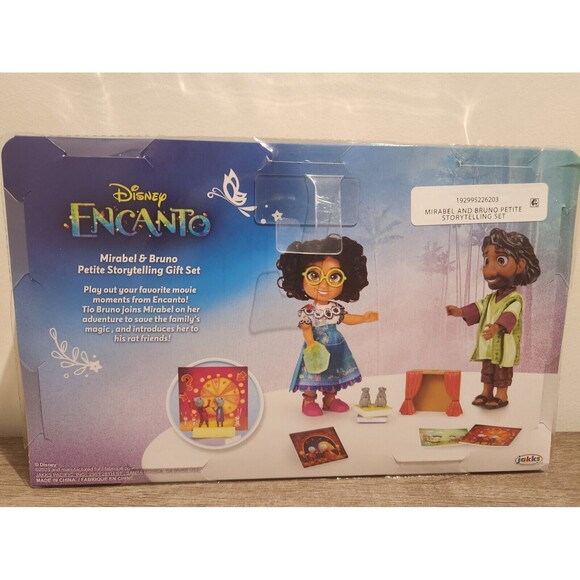Disney Encanto Mirabel&Bruno Petite Storytelling 15Piece Gift Set New - Picture 2 of 2
